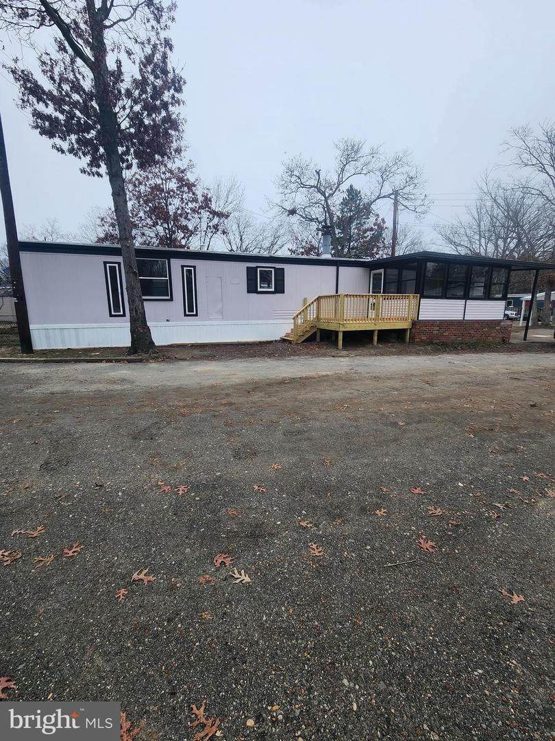 809 Sharkey Place - Photo 1
