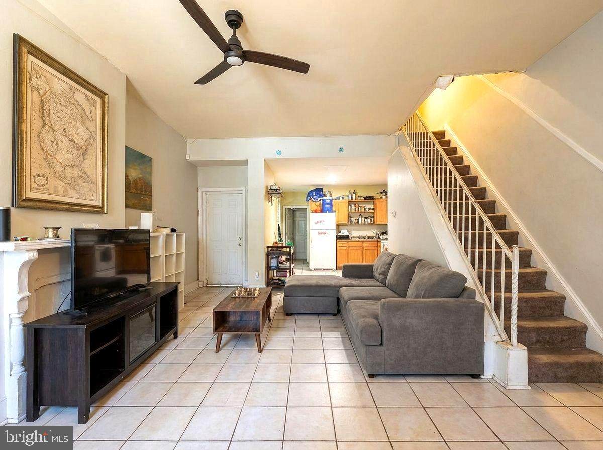 2040 Carlisle Street - Photo 1