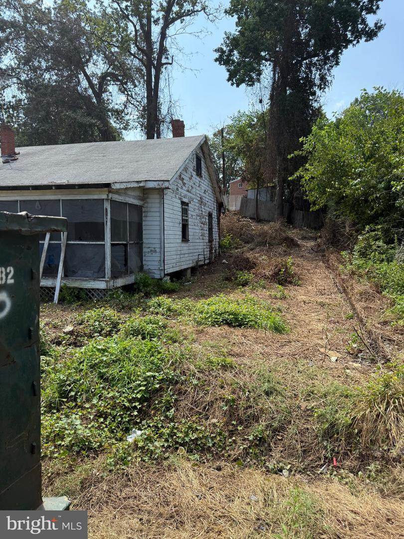 https://bt-photos.global.ssl.fastly.net/brightmls/orig_boomver_1_804347715154-2.jpg