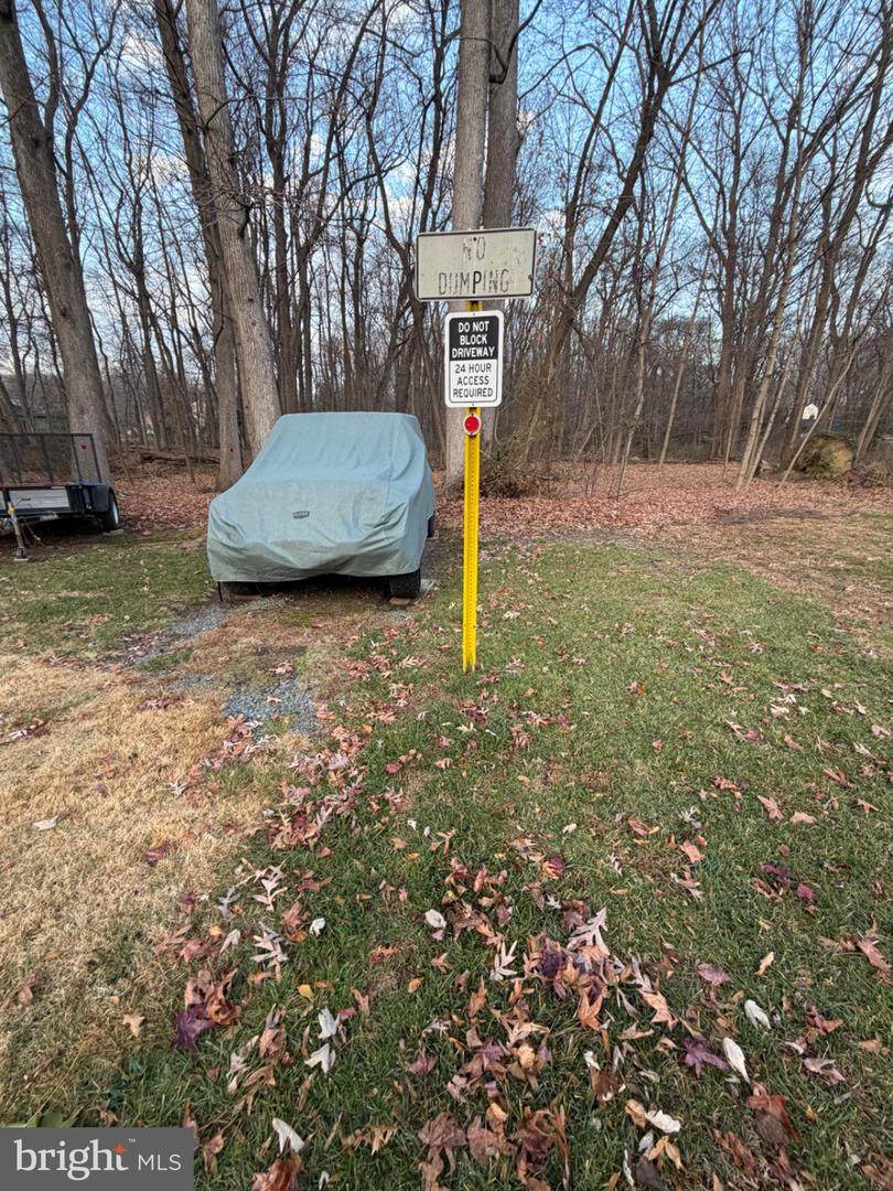 1413 Locust Avenue - Photo 1