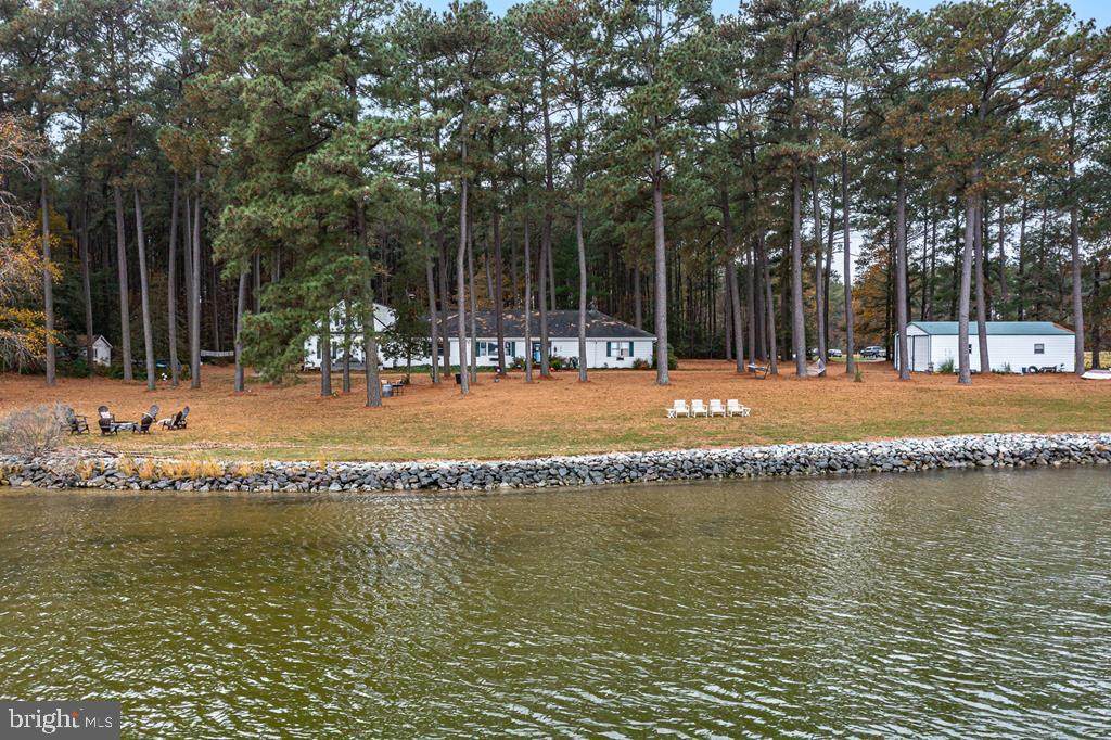 405 Courtney Lane - Photo 1