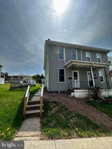 320 North Street - Photo 1