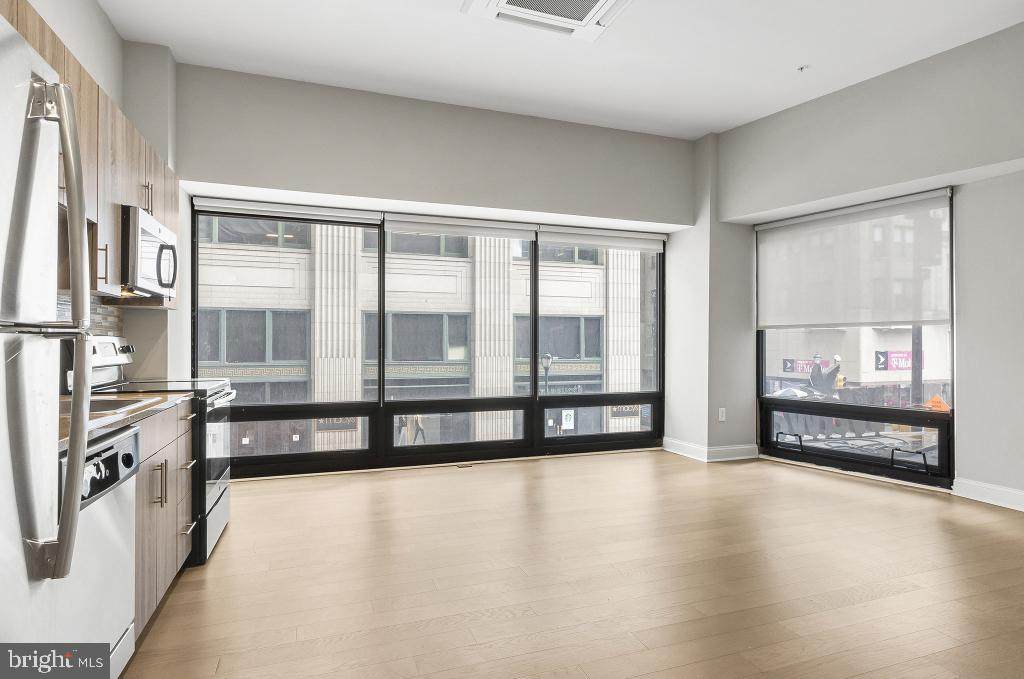 1300-6 Chestnut Street - Photo 1