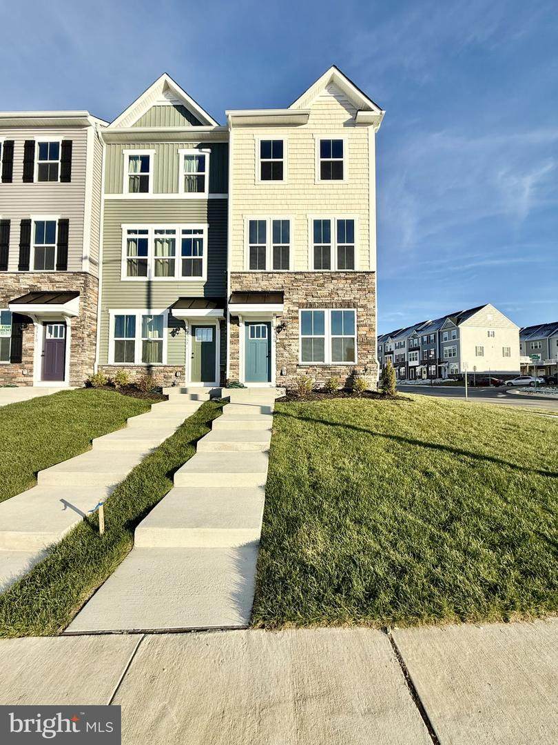 9366 Tanfield Dr - Photo 1