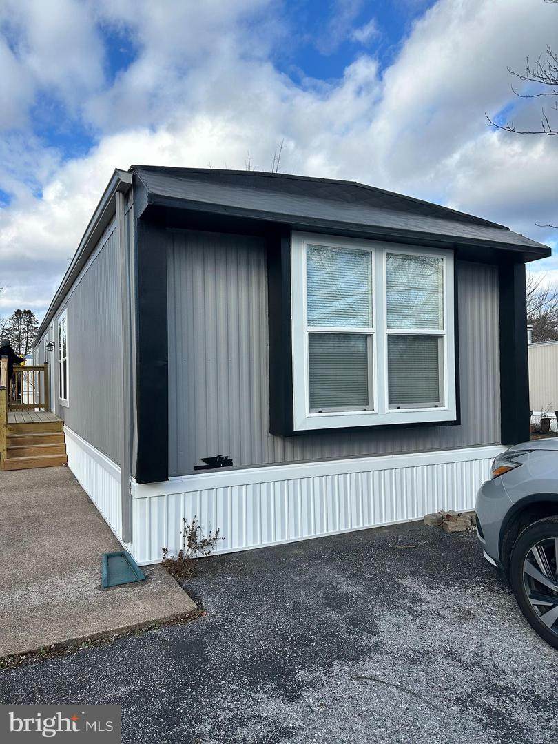 41 Redwood Lane - Photo 1