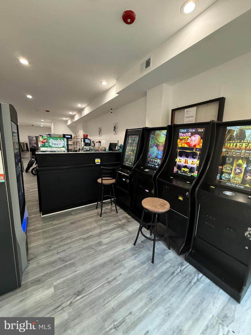 3054 Kensington Avenue - Photo 1