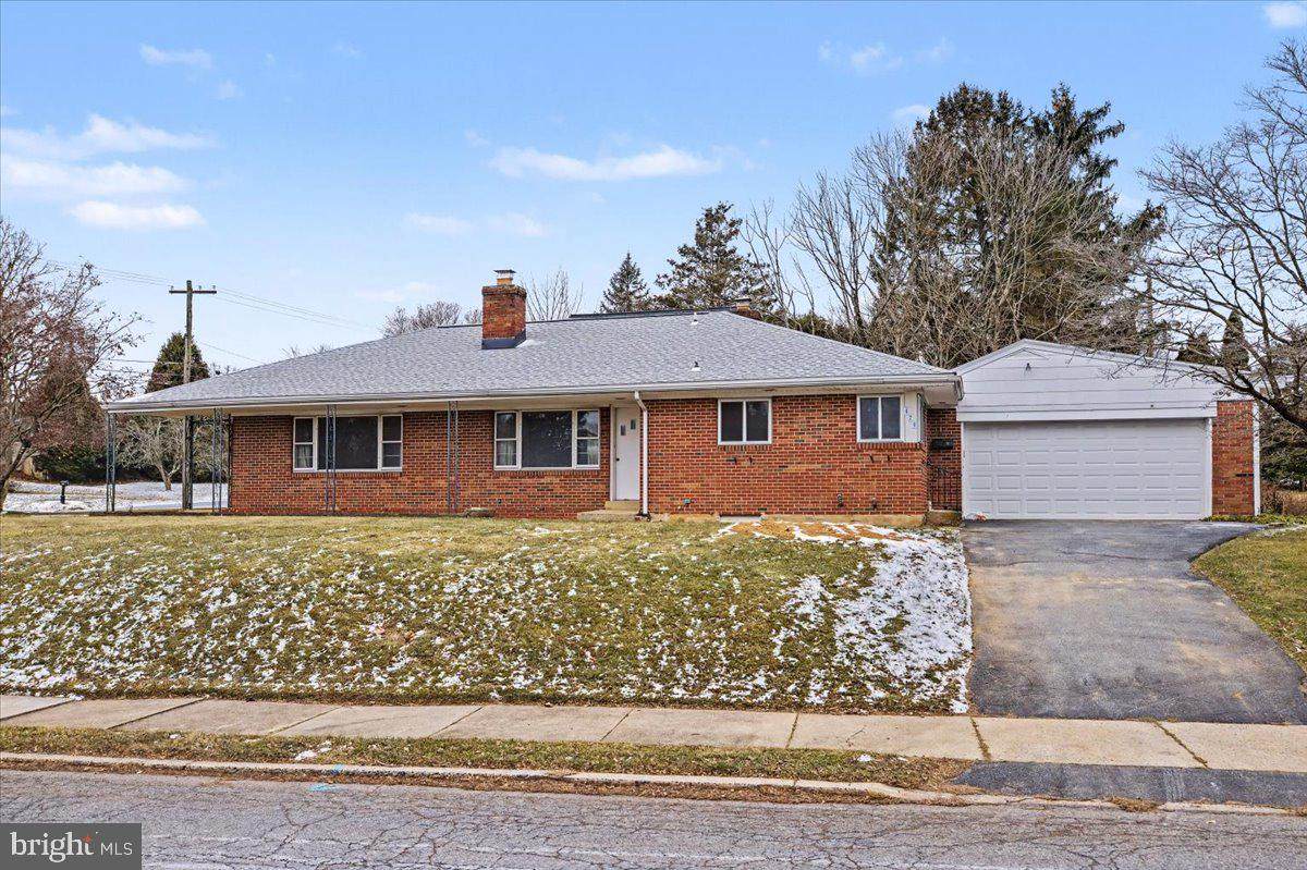 620 Muhlenberg Street - Photo 1