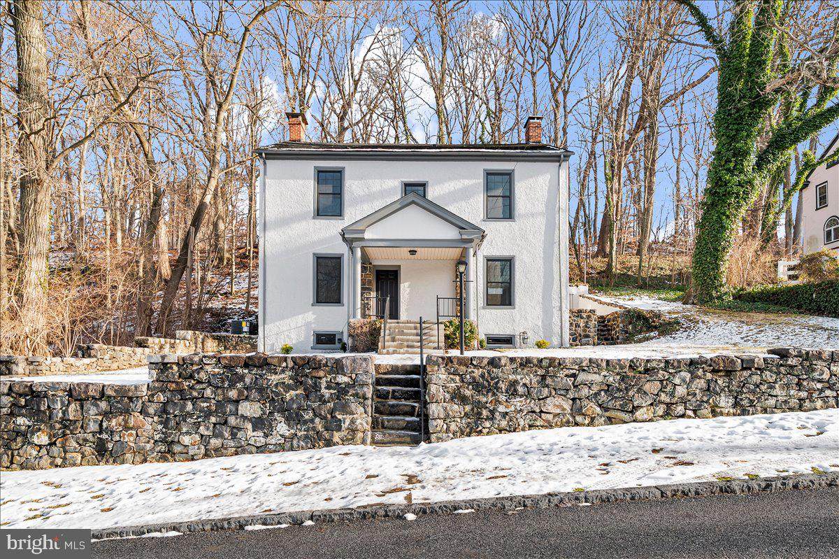 1921 Mount Vernon Avenue - Photo 1