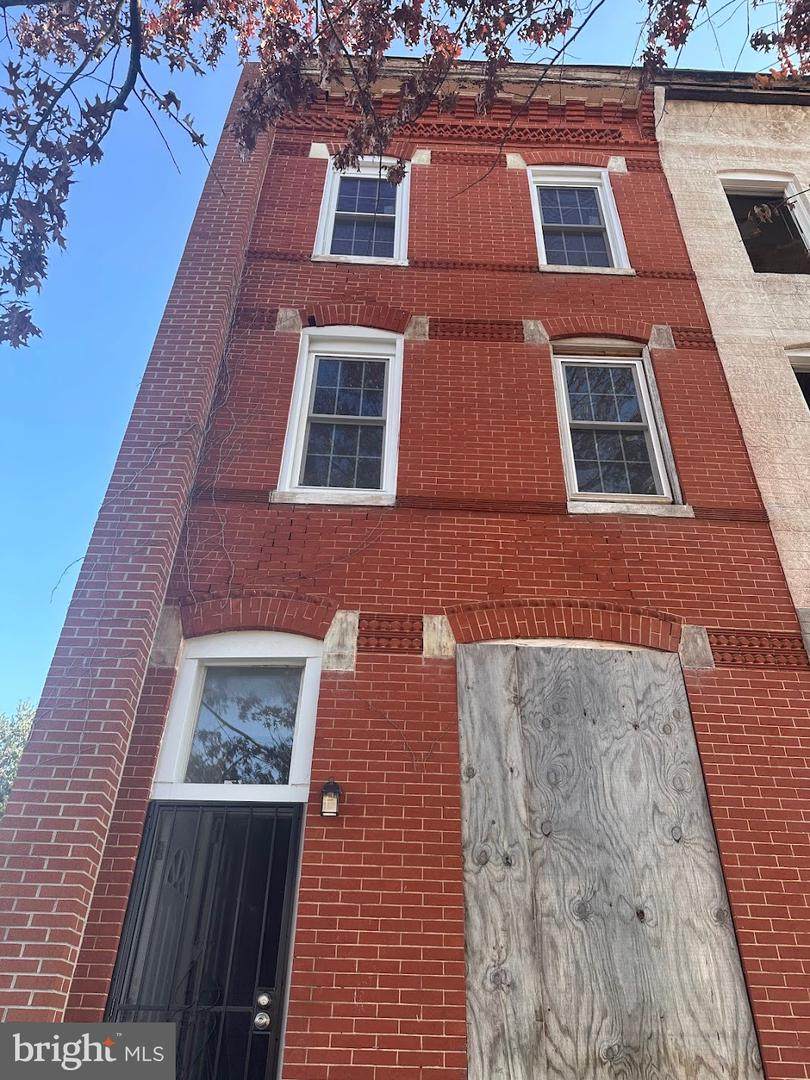 819 Calhoun Street - Photo 1