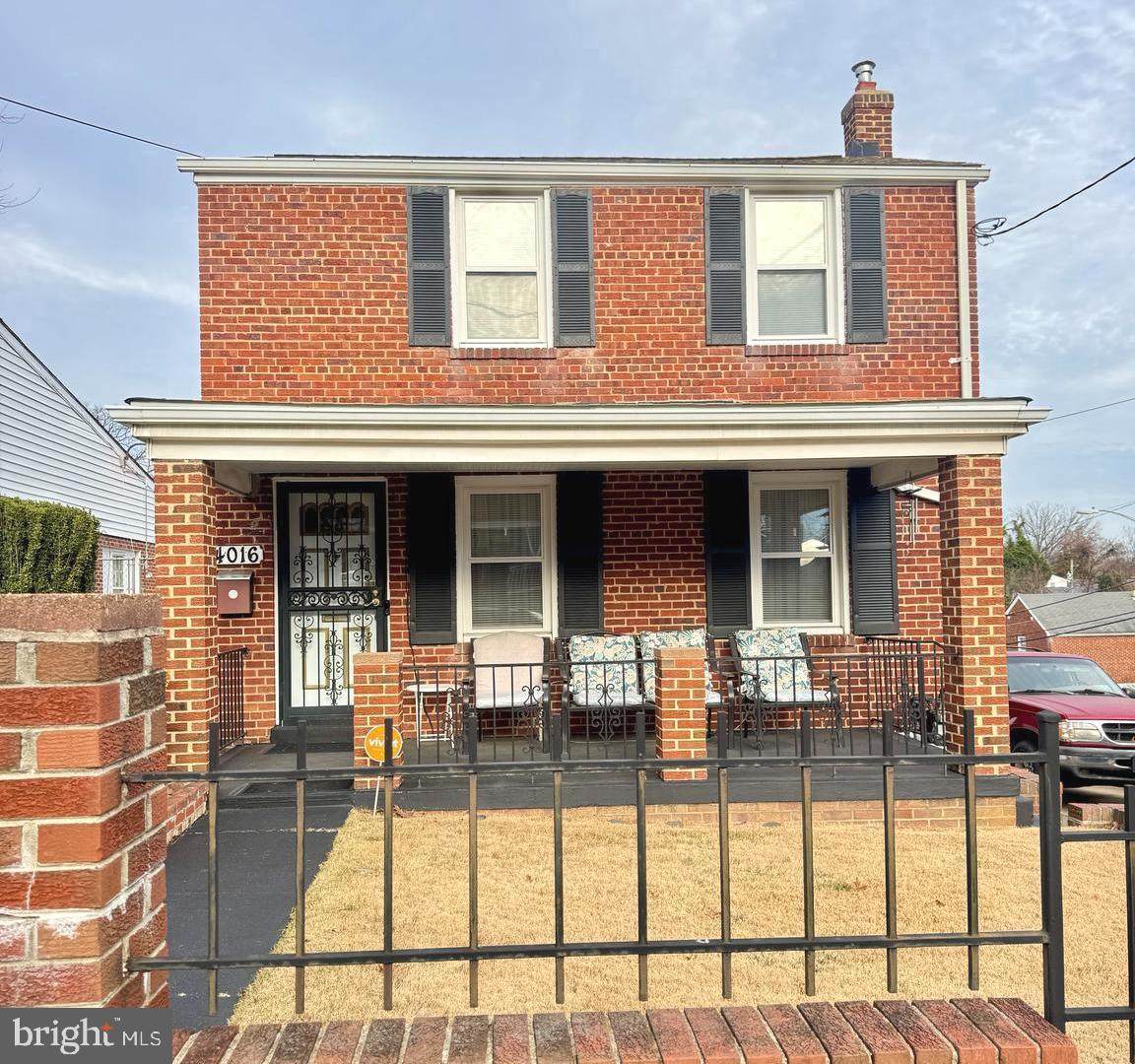 4016 Vine Street - Photo 1