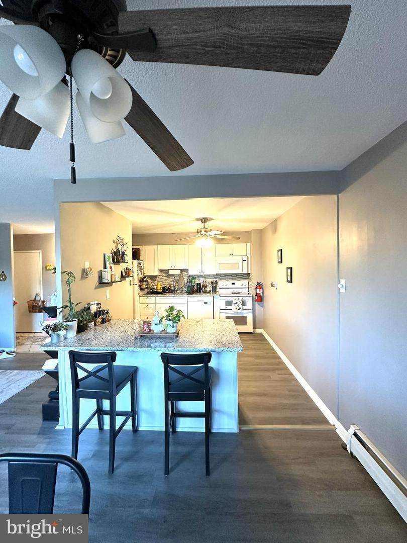 410 Chestnut Place - Photo 1