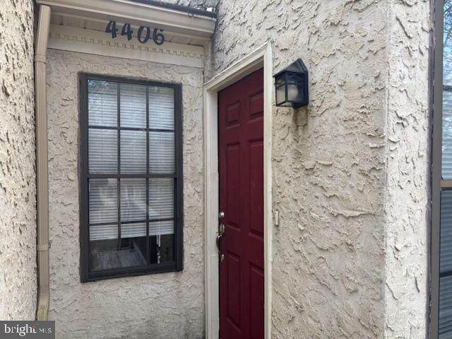 4406 Yorktown Place - Photo 1