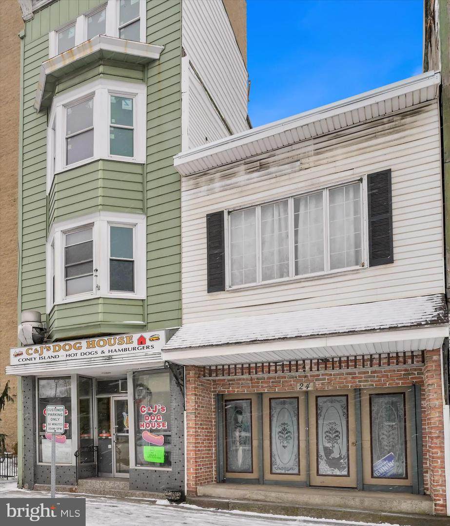 22 Centre Street - Photo 1