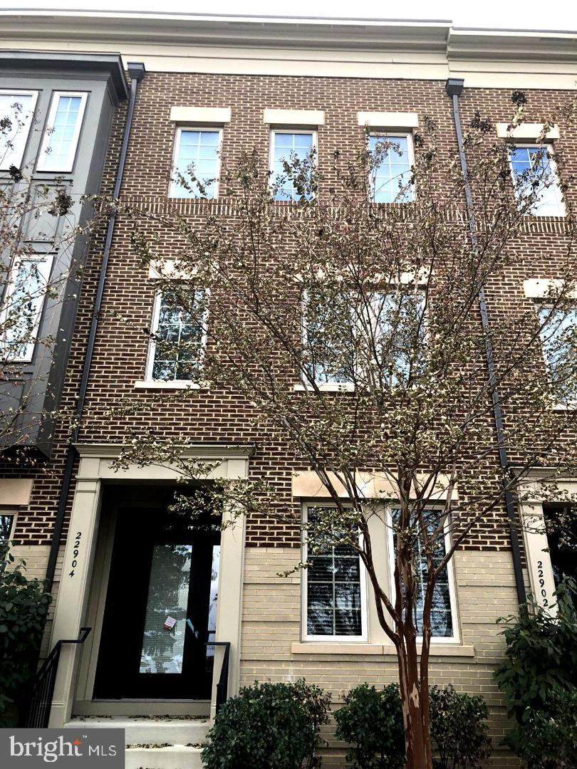 22904 Bollinger - Photo 1