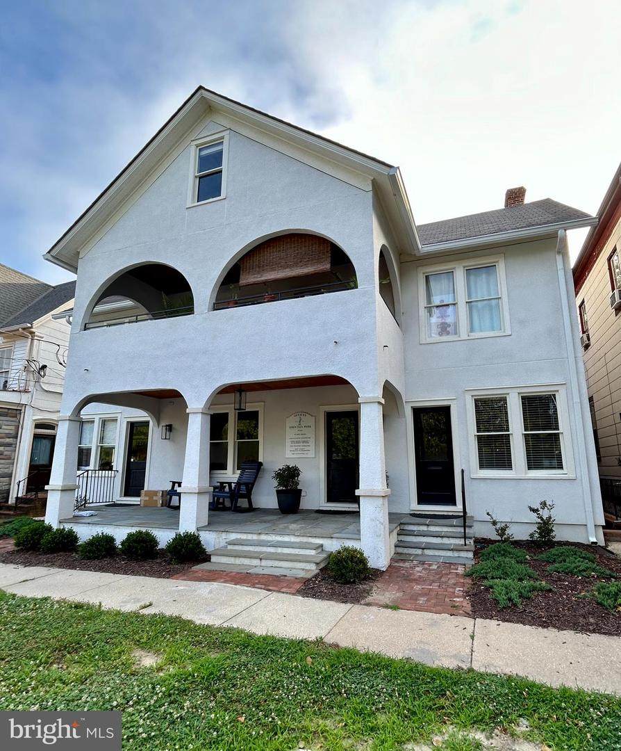 302 Park Row - Photo 1