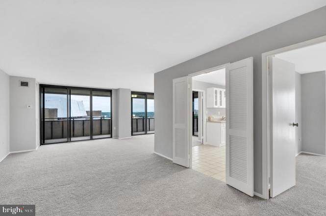 250 Reynolds Street - Photo 1