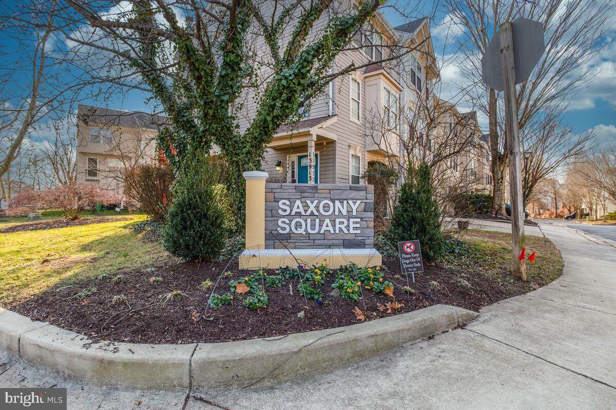 13805 Fareham Lane - Photo 1