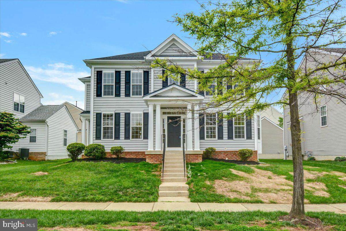 240 Davis Street - Photo 1