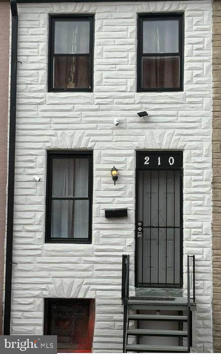 210 Carey Street - Photo 1