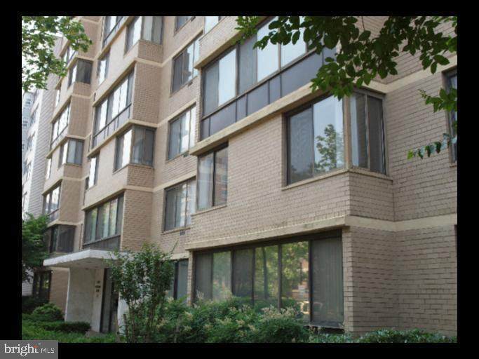 2030 F Street - Photo 1