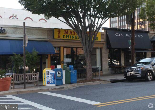 7925 Norfolk Avenue - Photo 1