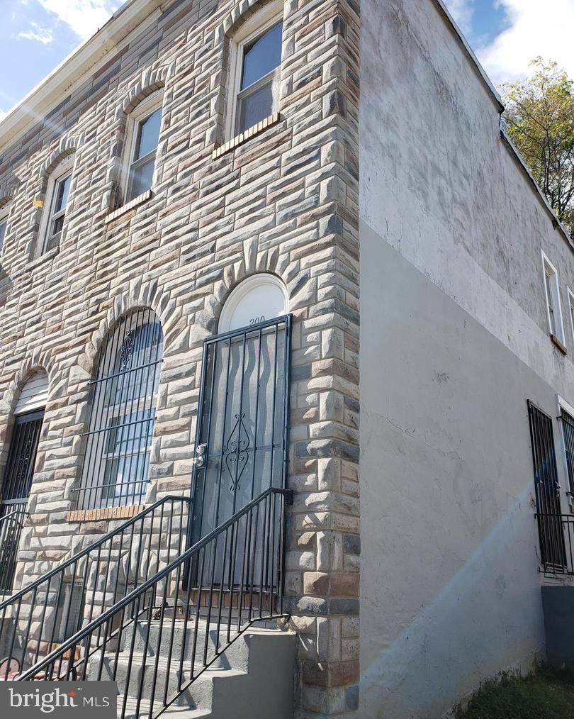 300 Catherine Street - Photo 1