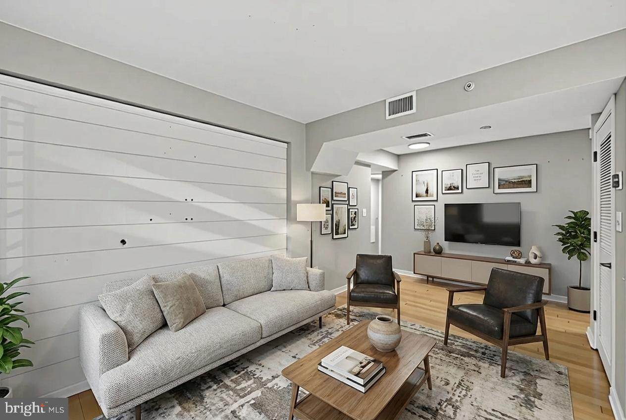 420 16TH Street - Photo 1