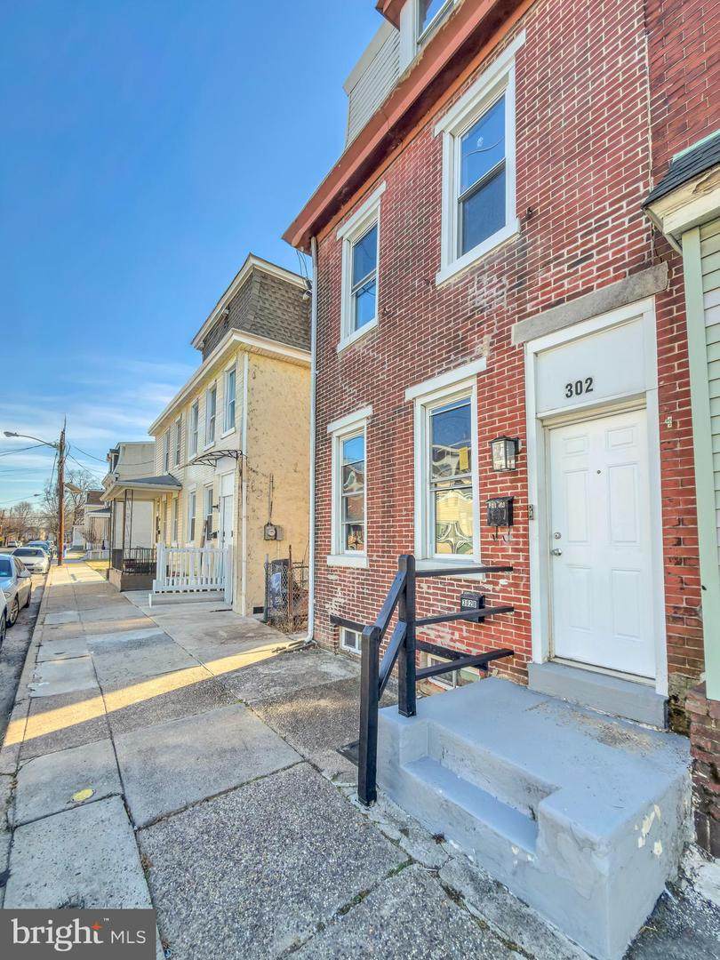 302 Jones Avenue - Photo 1