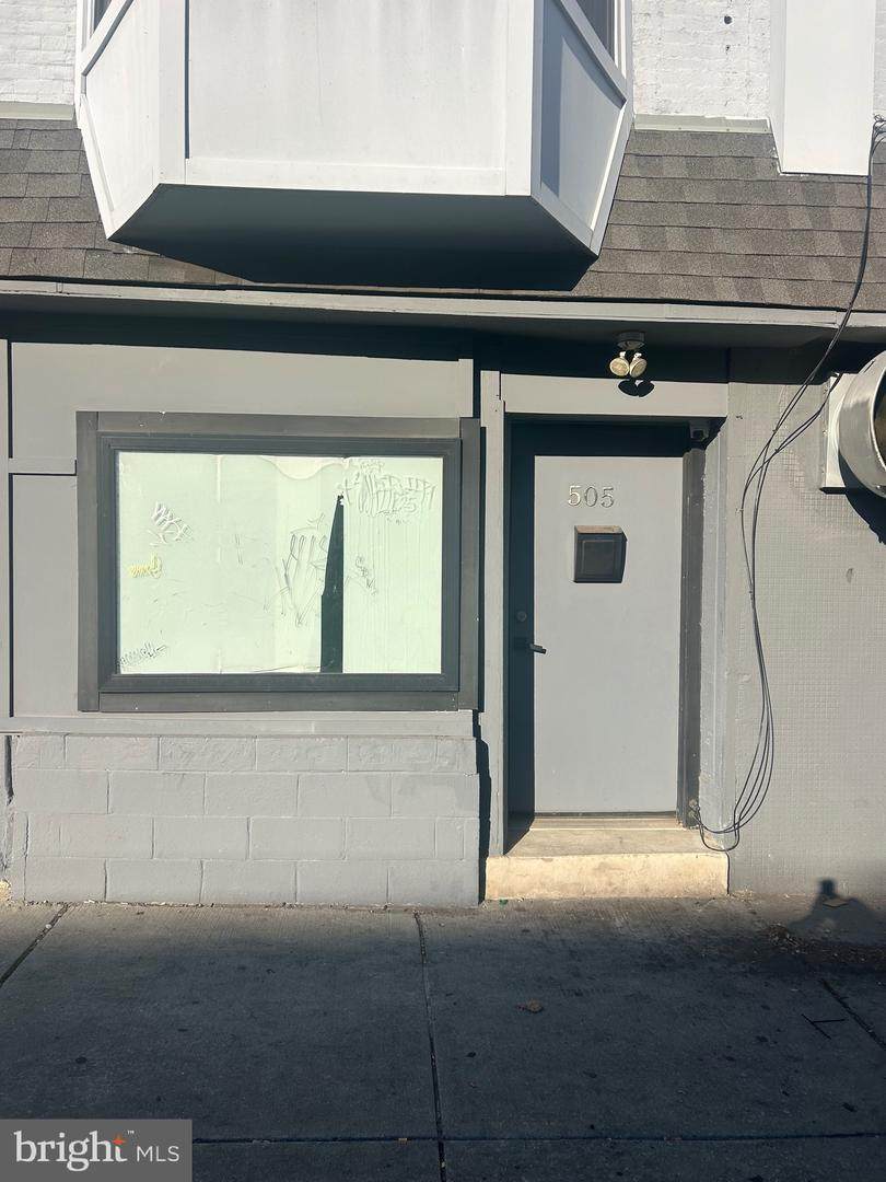 501-05 Girard Avenue - Photo 1