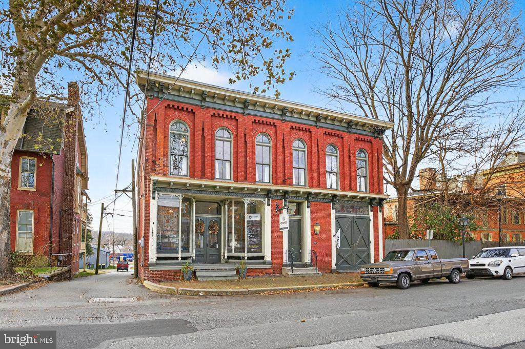 22 2ND Street - Photo 1