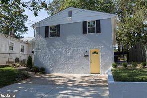 1627 Quarter Avenue - Photo 1