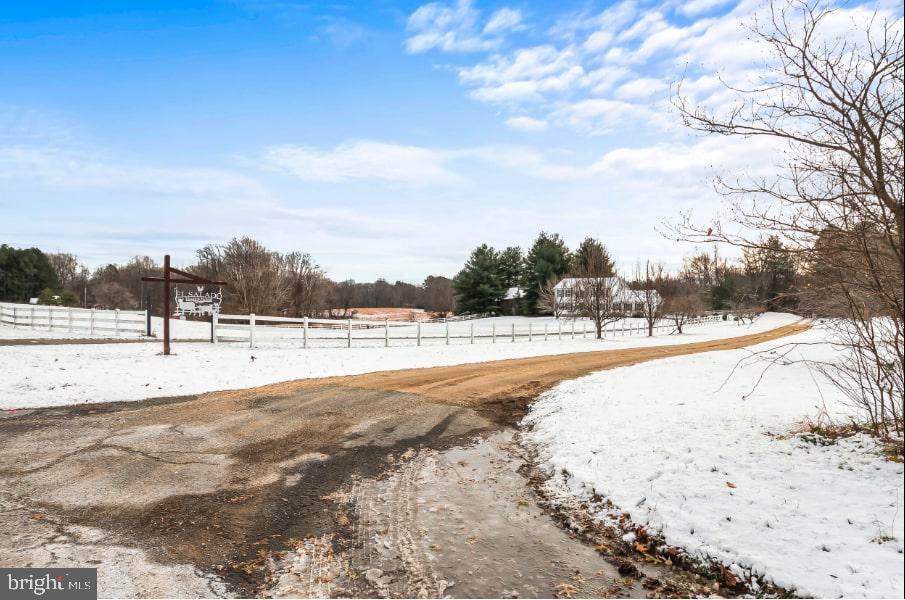 17207 Magruders Ferry Road - Photo 1
