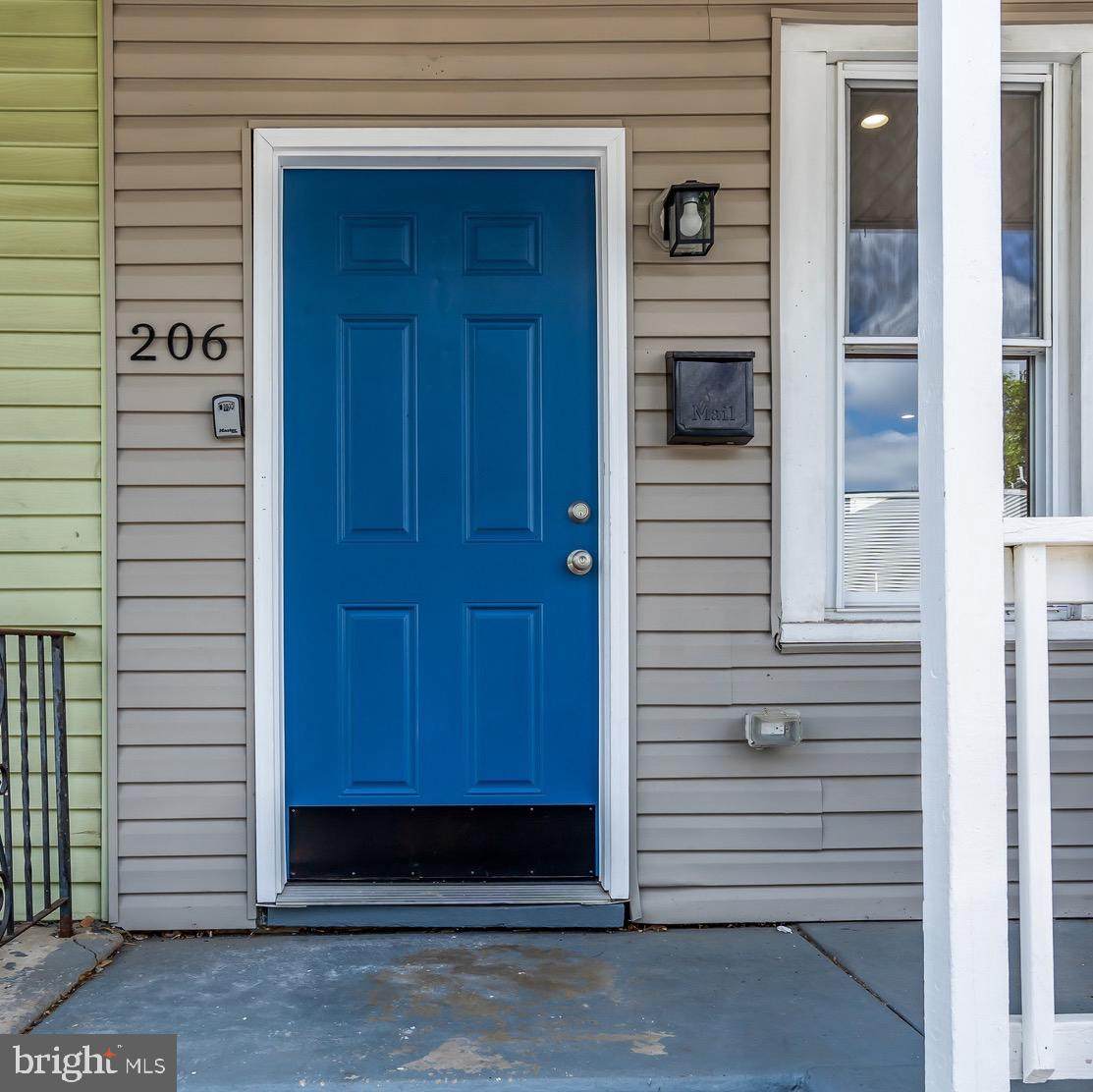 206 Jones Avenue - Photo 1