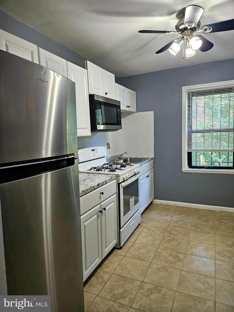 3401 15TH Street - Photo 1