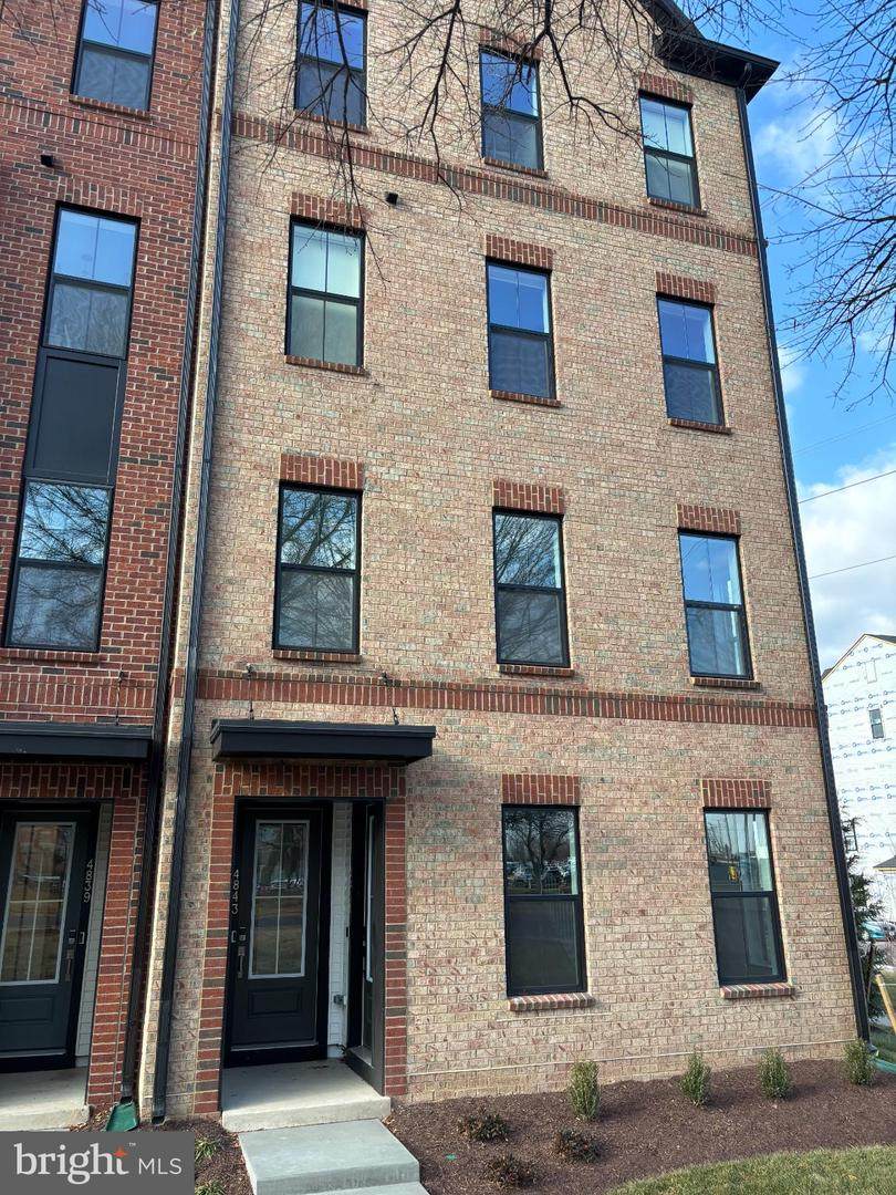 4841 Bauhaus Square - Photo 1