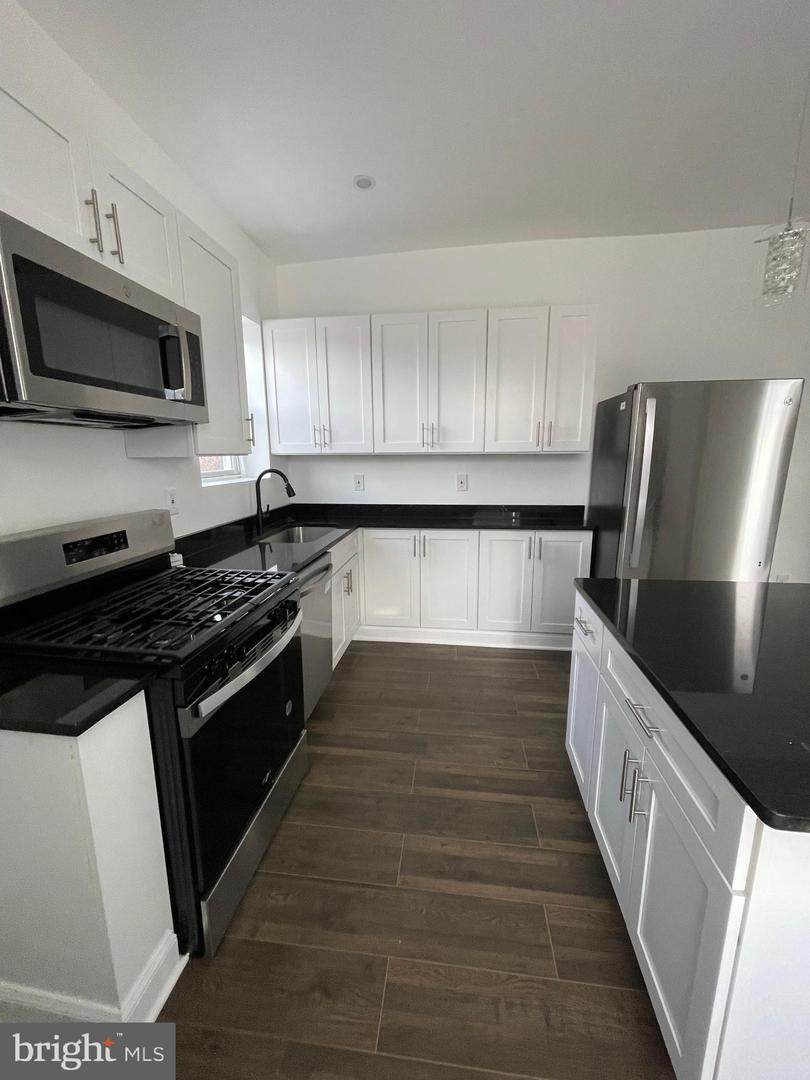 1950 Mosher Street - Photo 1