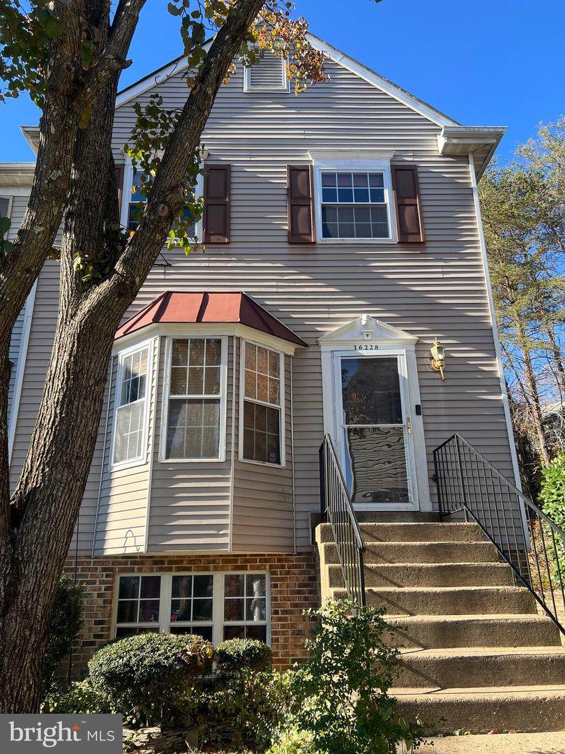 16228 Taconic Circle - Photo 1