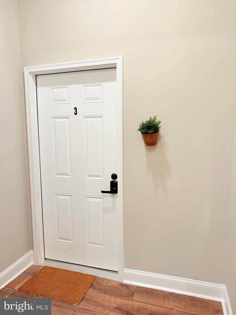 3429 Chestnut Avenue - Photo 1