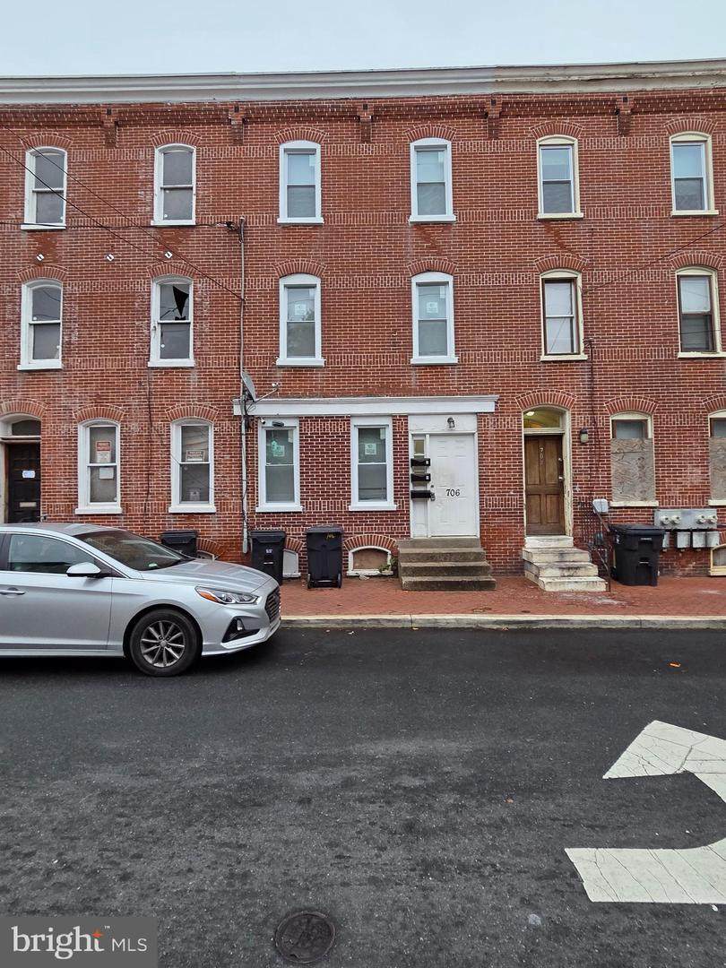 706 N. Washington Street - Photo 1