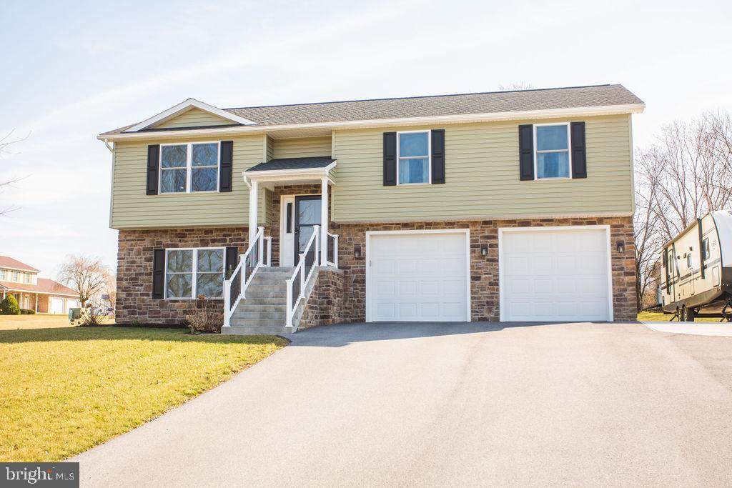 10193 Cardinal Drive - Photo 1