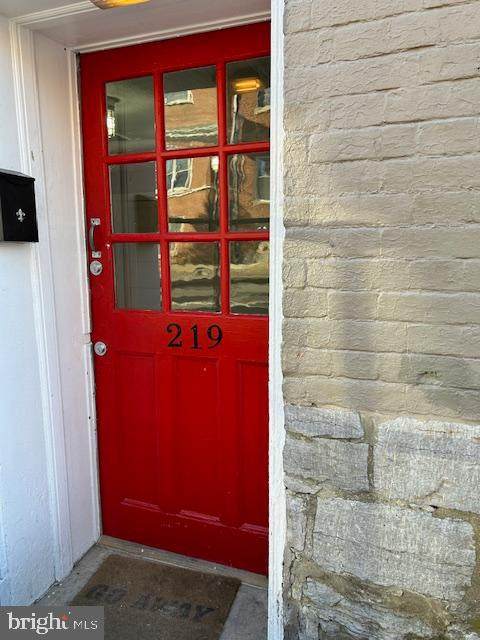 219 W Washington Street - Photo 1