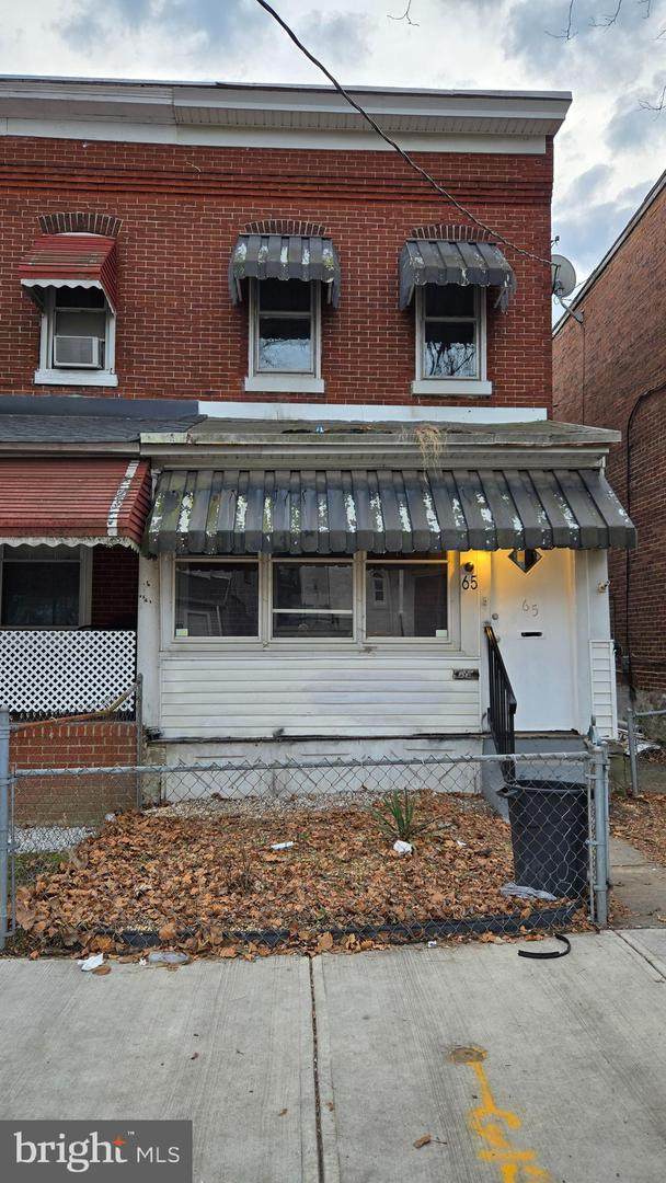 65 Race Street - Photo 1