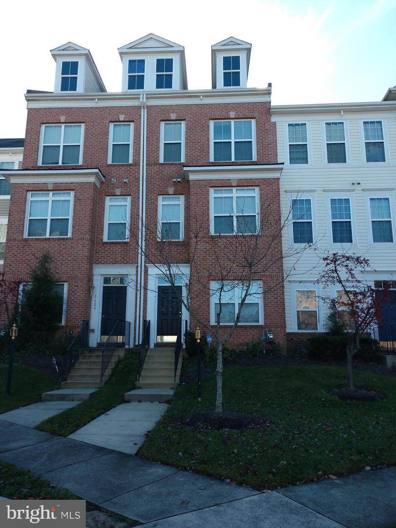 5627 Lanier Avenue - Photo 1
