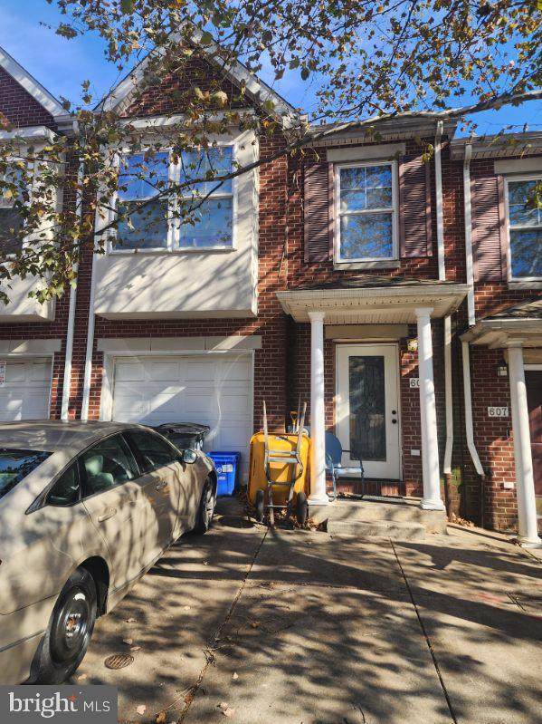 609 44TH Street - Photo 1