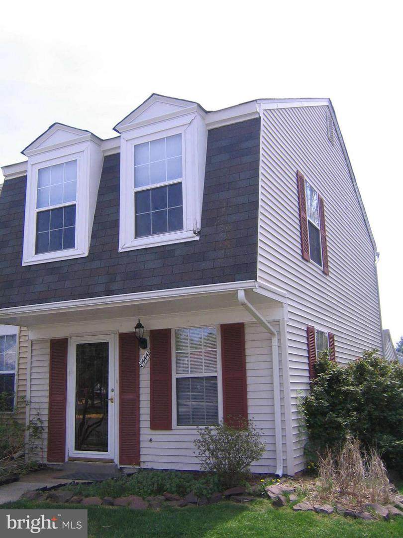 8444 Georgian Court - Photo 1