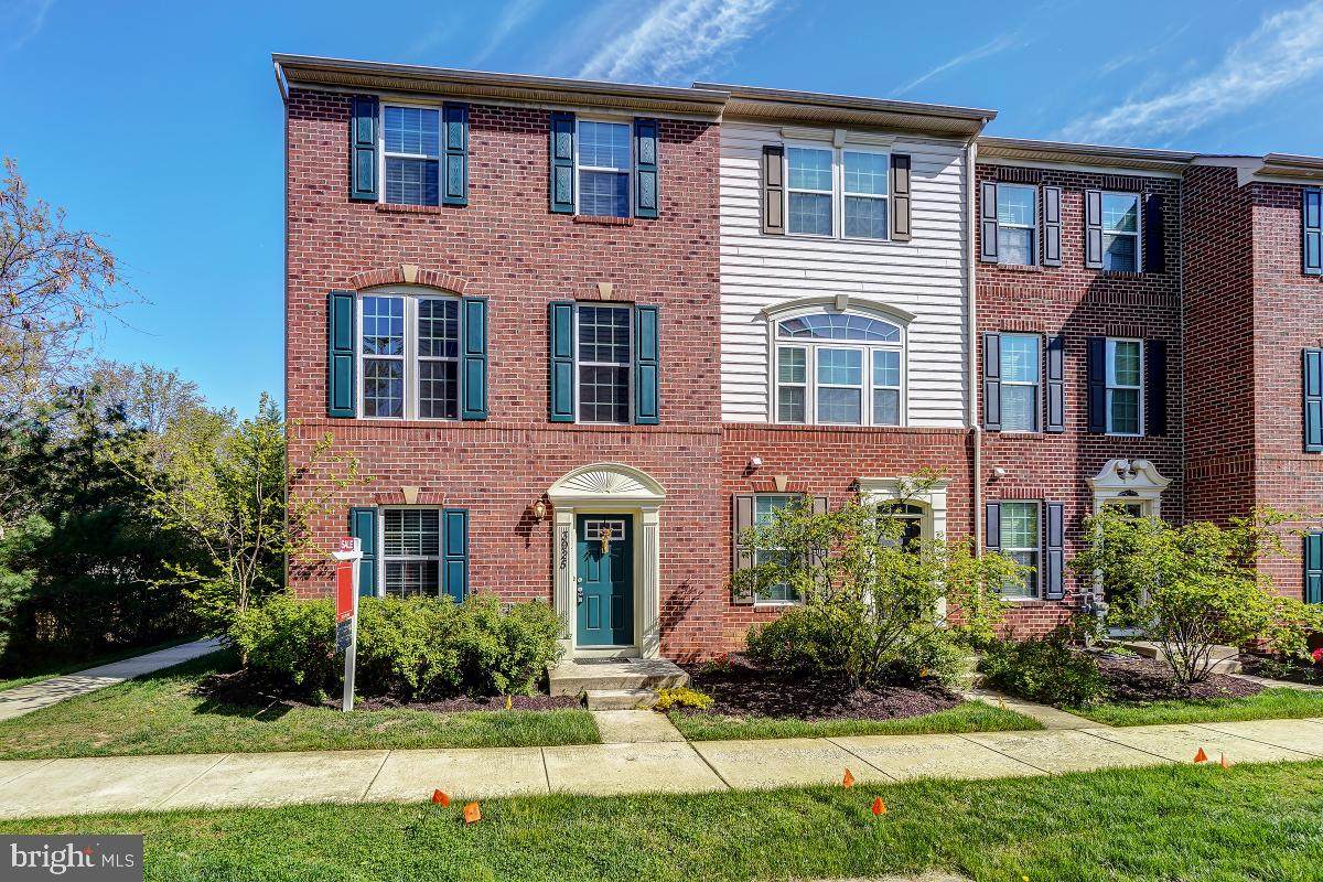 3925 Broadheath Circle - Photo 1