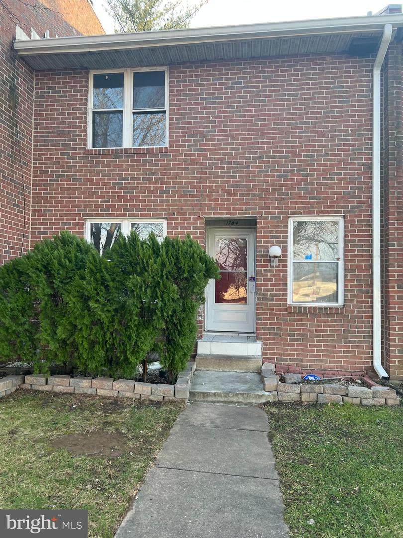 1704 Chesaco Avenue - Photo 1