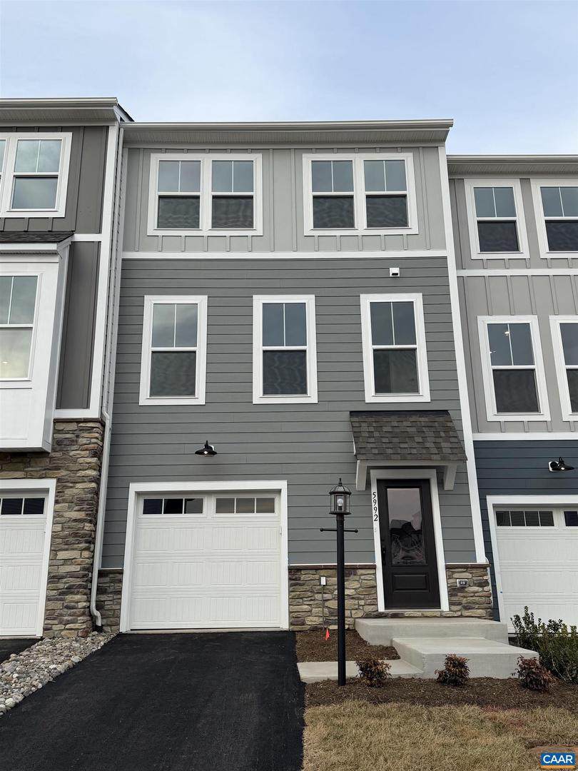 5992 Cling Ln - Photo 1
