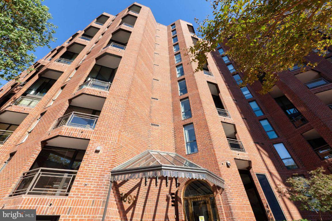 1099 22ND Street - Photo 1