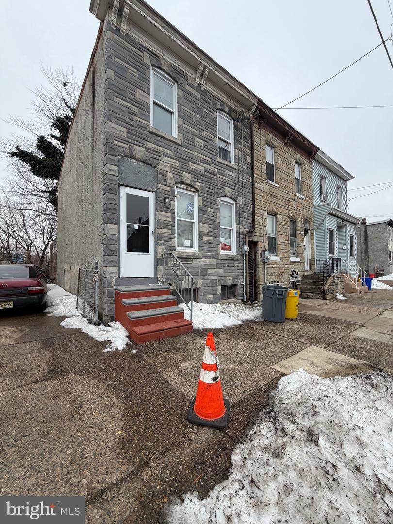824 8TH Street - Photo 1